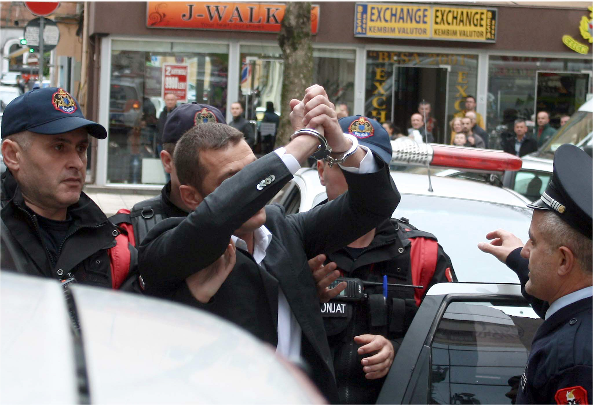 Mark Frroku, çon dënimin e Gjykatës së Lartë në Kushtetuese