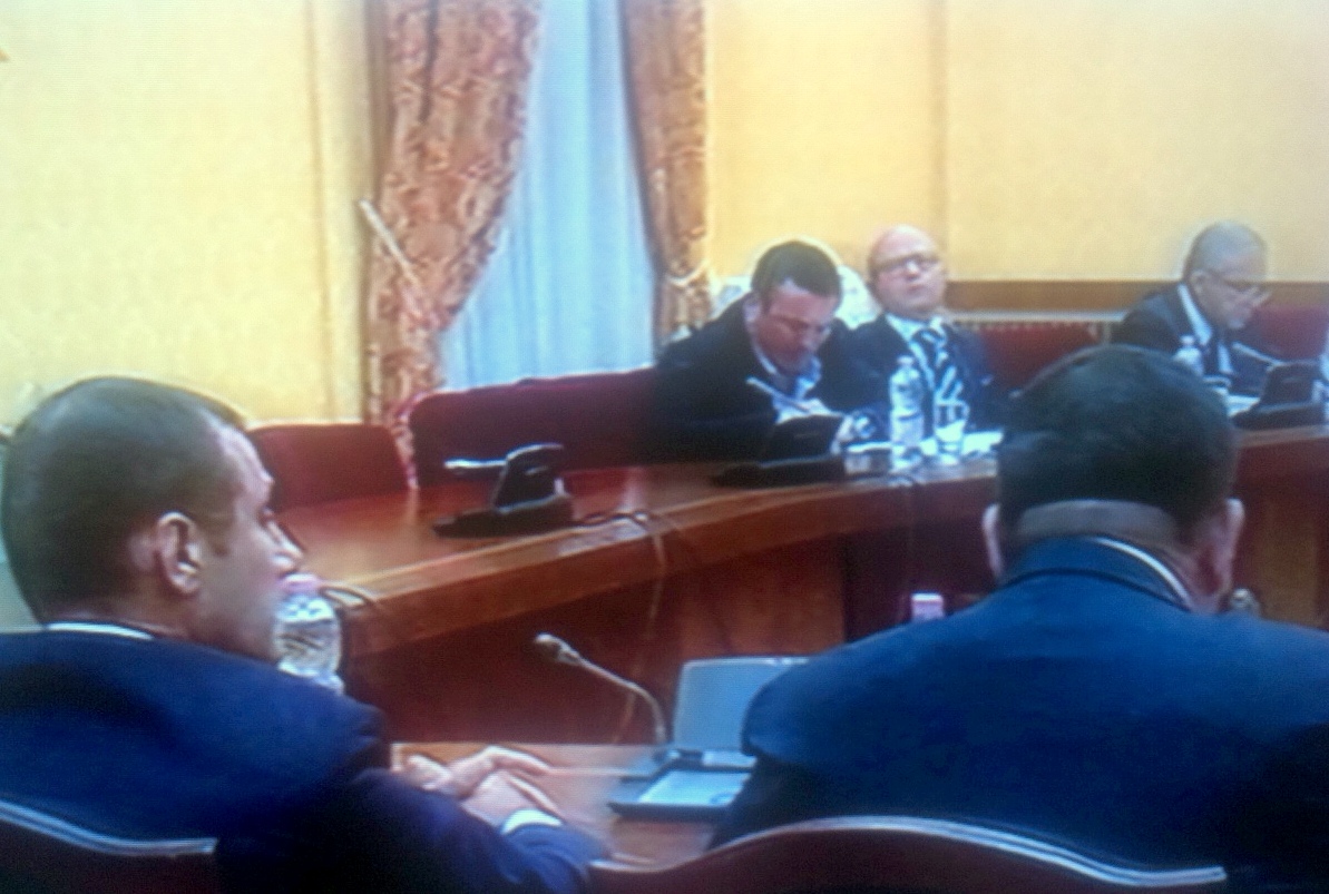 VENDIMI SUPRIZE/Kuvendi nuk i heq mandatin Mark Frrokut, lirohet vendi i Arben Ndokës