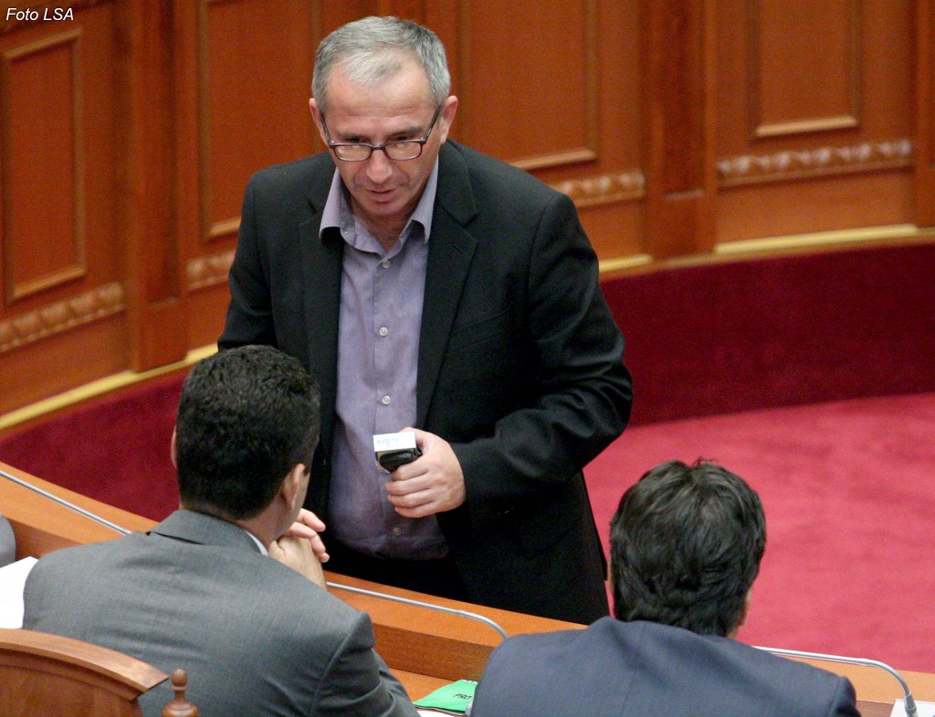 MARK MARKU/Edhe unë jam “budalla”, ja pse do votoj Halim Kosovën