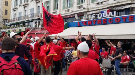 VIDEO/ Flamuri ynë pushton Marsejën