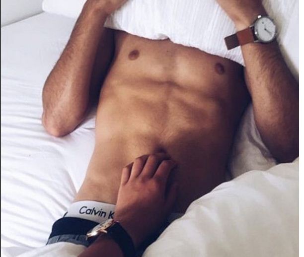 Meshkujt dëshirojnë që partnertet t’i bëjnë këto gjëra gjatë madhënieve seksuale. Duhet ti lexoni!