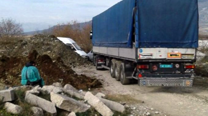 Kakavijë, asgjësohen 1800 pula, në letra figuronin si zogj