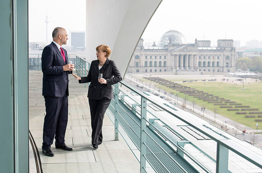 Mesazhi i kancelares Merkel: Shqipëria ka shumë, shumë probleme të mëdha