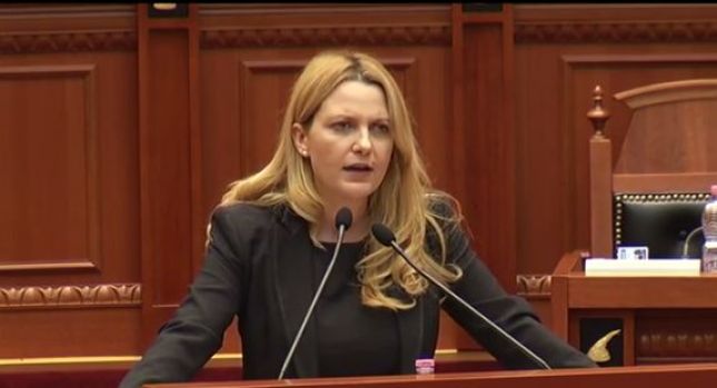 Lejimi i martesave të të njëjtit seks; Doda e revoltuar me Ramën