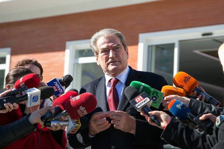 Sali Berisha: Miratohet kodi urbanistik i mafies!