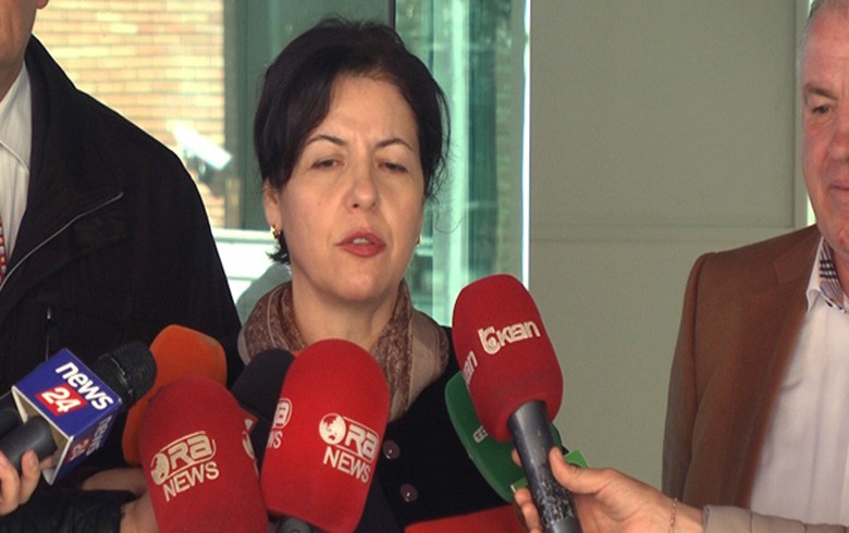 Mimoza Hafizi: Ndryshimet kushtuese të bëhen me referendum, populli të zgjedhë Presidentin