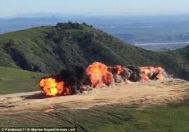 Forcat xhenio të ushtrisë cmontojnë minat serbe në Qaf Prush