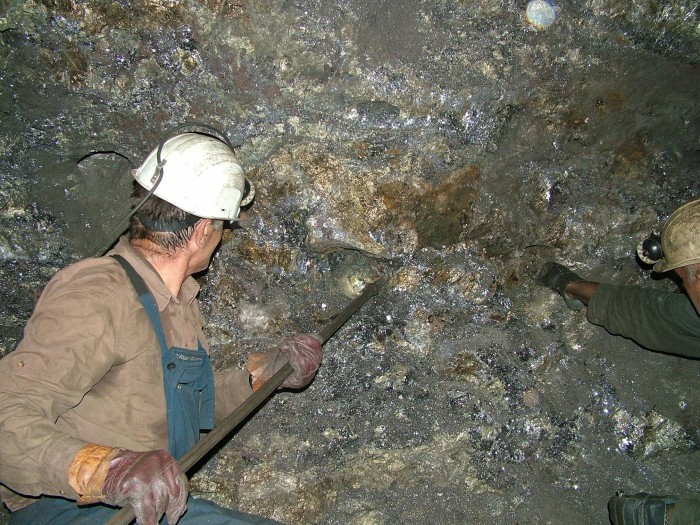 Vihet në pranga Isuf Pula, pronari i galerisë ku humbën jetën 2 minatorët