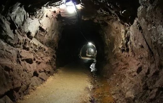 Vdes një 25 vjeçar në minierën e Bulqizës