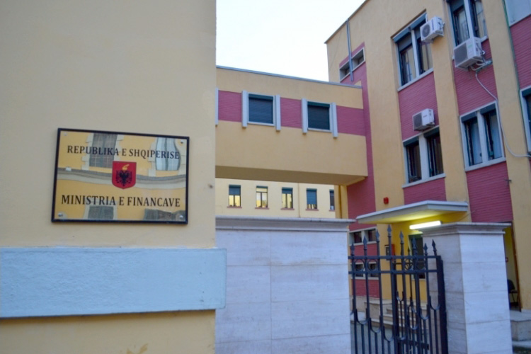 Paketa fiskale, MF: Taksat, si ndryshojnë gjatë vitit 2016