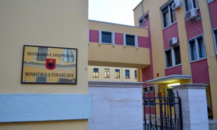 PROJEKTLIGJI I RI/ MF: Spekulim! Nuk ndryshon skema aktuale e tatimit mbi pagat