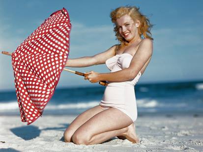 FOTO GALERI/ Armina Mevlani në versionin Marilyn Monroe