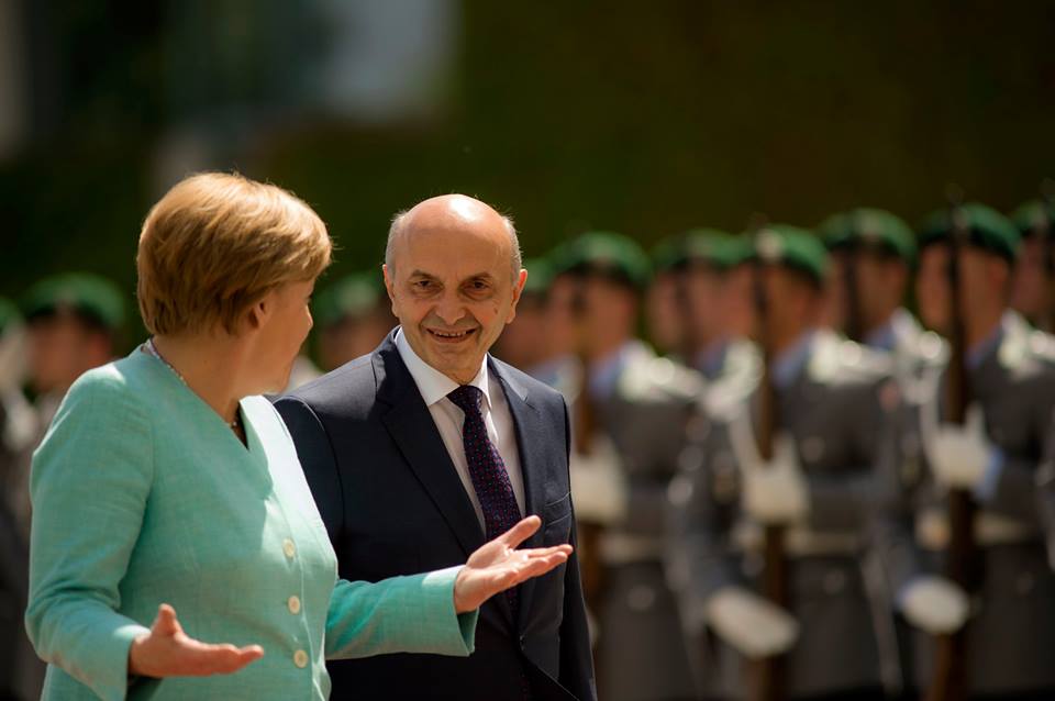 Takimi Merkel-Mustafa, rreth dy orë.  Liberalizimi i vizave, ka dhe disa kushte