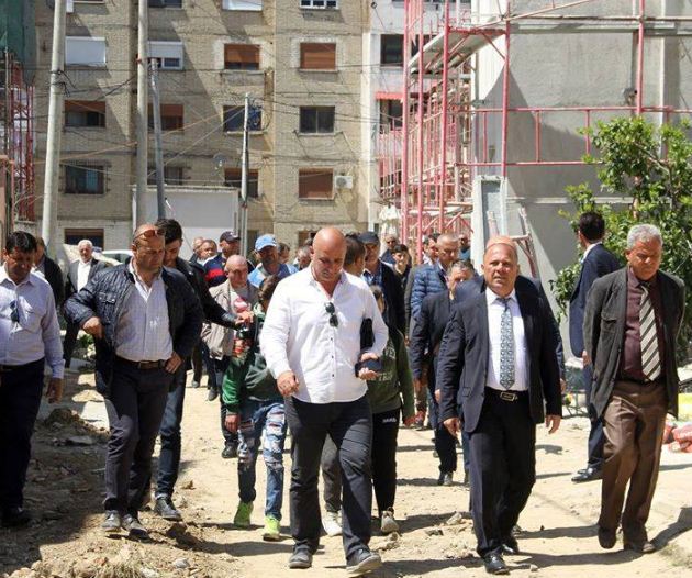 Xhelal Mziu inspekton punimet në Babrru e Paskuqan:  Në proces 40 projekte