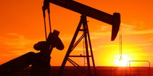 Nafta prek çmimin më të ulët në bursë, në Shqipëri pëson rritje