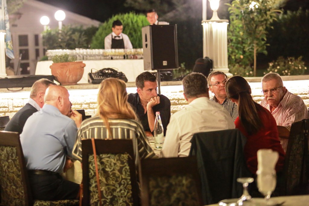 FOTO/ Kërcënimi i Ndrenikës: Nuk do tretem në gropë nëse…