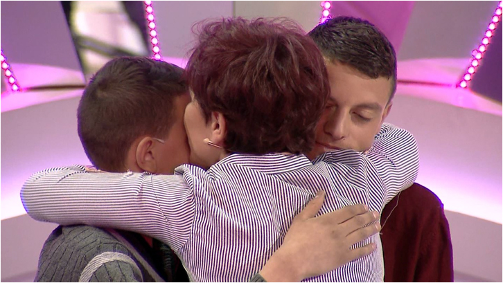 HISTORIA/ Nëna e vuajtur kërkon fëmijët pranë: Do luftoj për ata deri në fund!