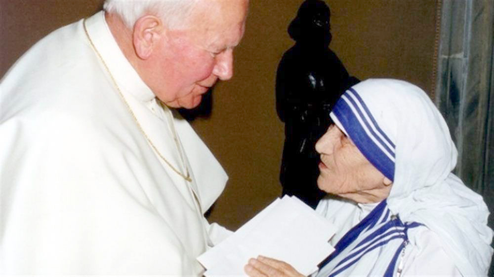 Ministria e Kulturës përkujton 105 vjetorin e Nënë Terezës…, në “Facebook”