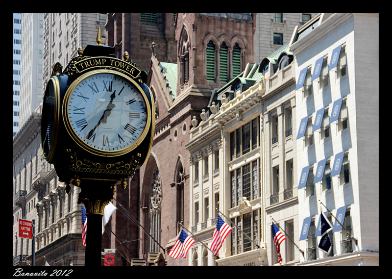 SHBA, ndryshon ora, akrepet shkojnë një orë para
