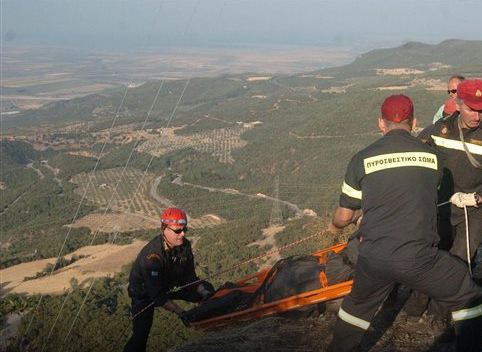 FOTO/ Bie në greminë dhe humb jetën mësuesi i njohur nga Saranda