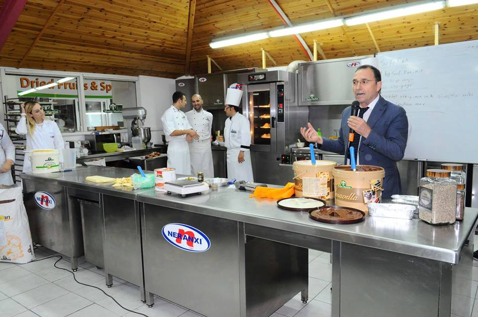 Biznesmeni Nikolla Nërenxi, sherr me policinë në autostradë, shpallet në kërkim