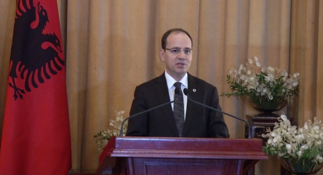 Komisioni i Ligjeve rrëzon dekretin e Presidentit për pronat