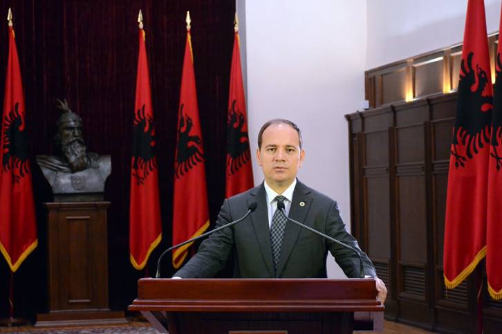 Presidenti Nishani shpreh ngushëllimet për ndarjen nga jeta të gazetarit të njohur Agim Nezaj