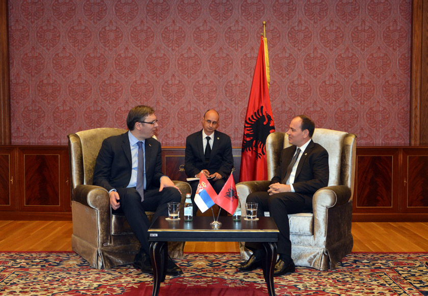 Nishani i kërkon hesap Vuçiç për shqiptarët e Luginës së Preshevës