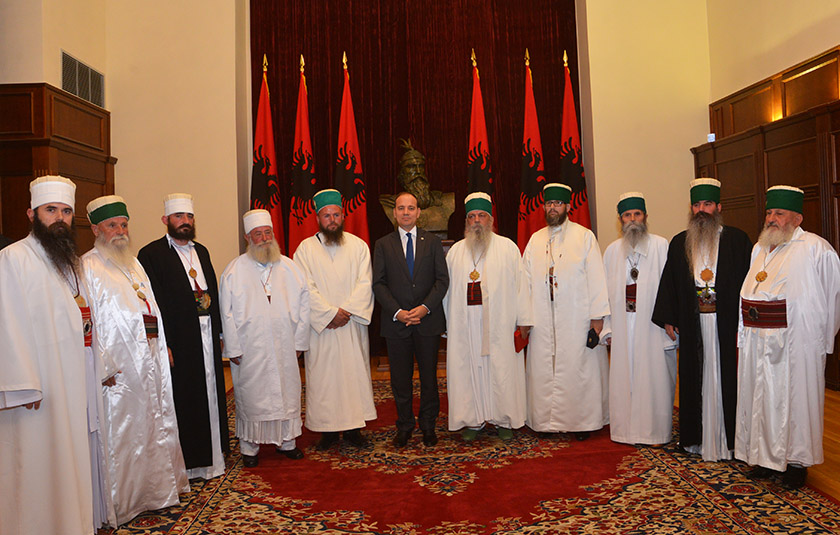 Nishani uron për Festën e Sulltan Nevruzit