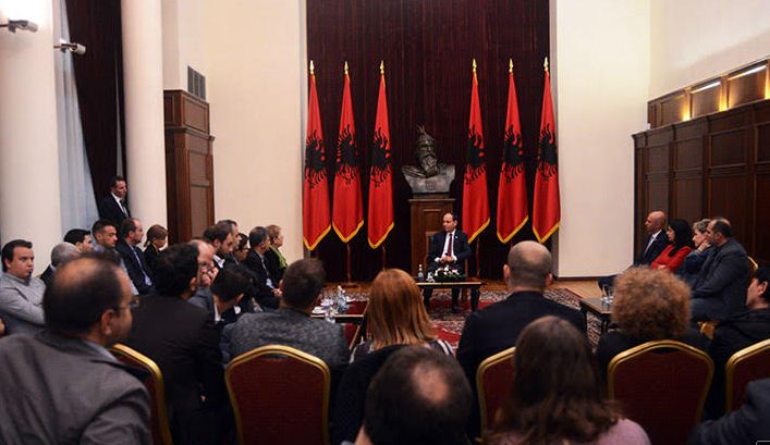 Nishani takon ambientalistët: Nuk do të zhgënjej interesin publik