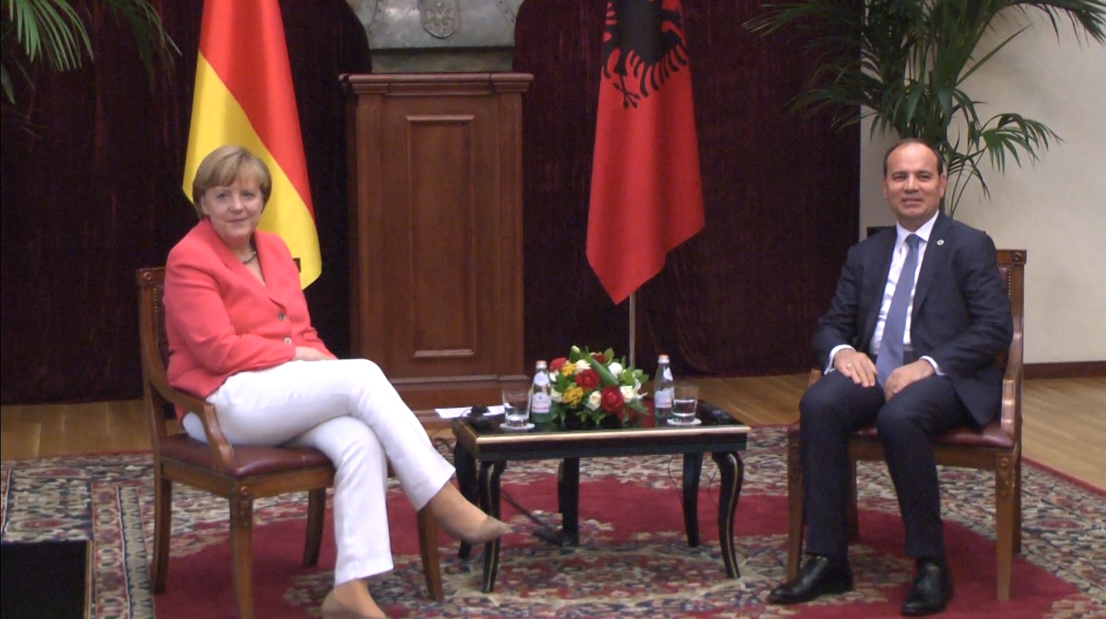 Kancelaria Merkel, Takim me Presidentin Nishani