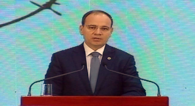 Nishani sulmon qeverinë: Mungoi organizimi shtetëror i përkujtimi të 25 vjetorit të rënies së komunizmit