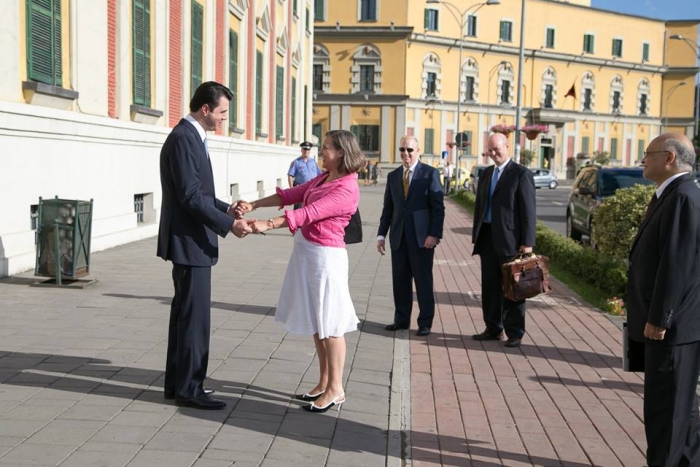 Deklarata e Bashes ne telefonate me Nuland: Korrupsioni ne drejtesi, pasoje e korrupsionit politik