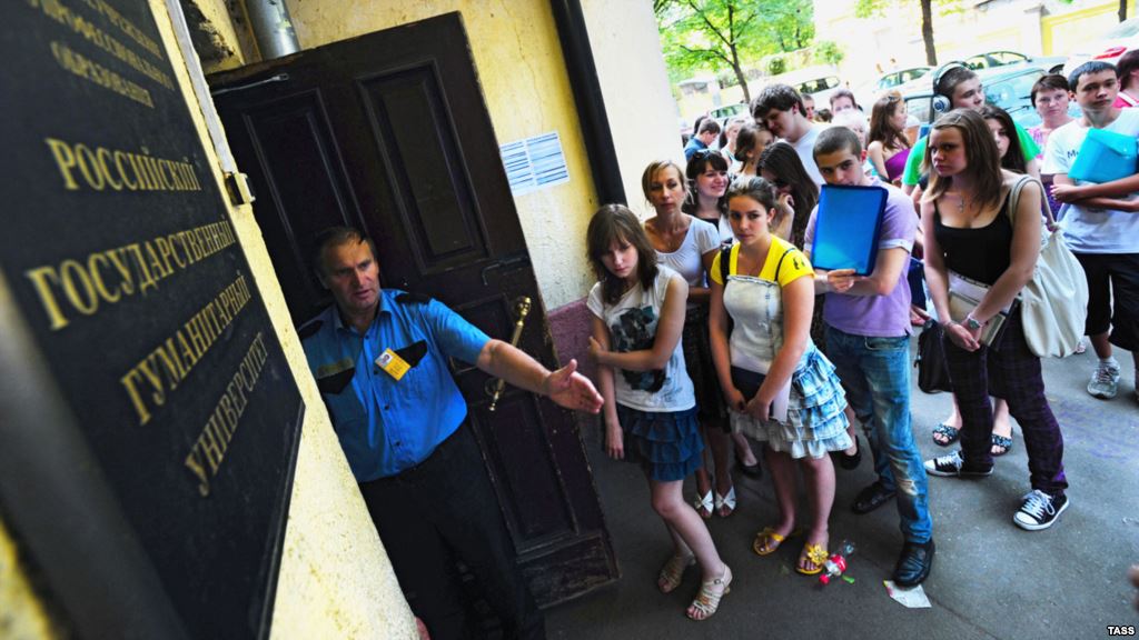 Fëmijët e vendeve post-komuniste nuk i dinë të gjitha