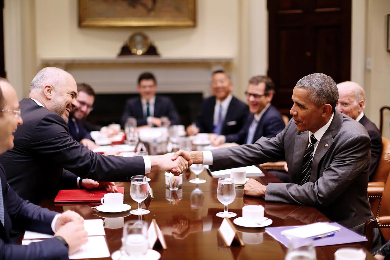 FOTO/Takimi Rama-Obama, dalin fotot e para