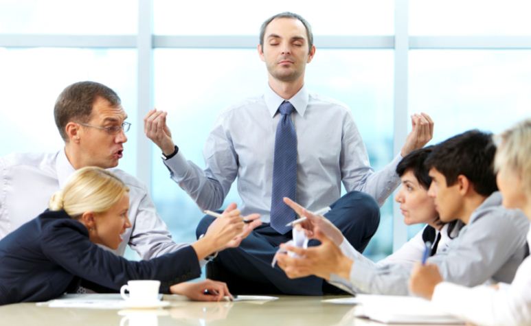 Nga pushimet në zyrë; 10 këshilla për të përballuar rikthimin