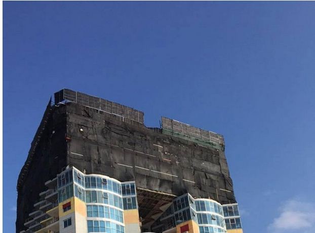 Panik në Golem, shemben 3 kate të një pallati 20 katësh