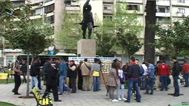 Protestë kundër papunësisë te Partizani i Panjohur