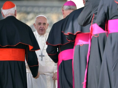 Papa Françesku, kritika të ashpra me rastin e Krishtlindjeve