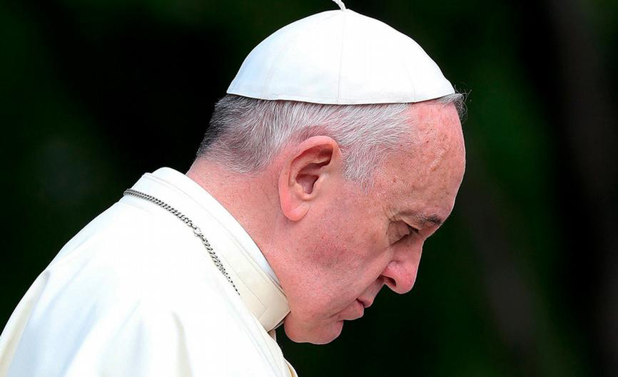 Papa Francesku lutet: Jam pranë popullit grek, t’i shpëtohet dinjiteti