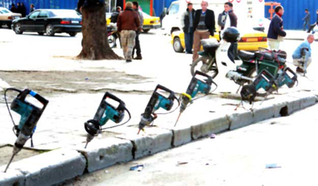 INSTAT: Tremujori i tretë 2015 rritet papunësia, arrin në 17.5%