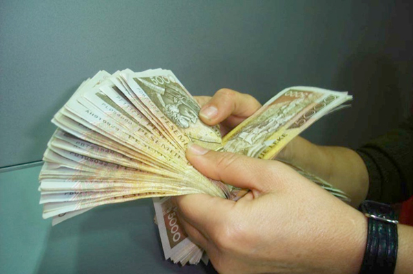 Ministria e Financave, “gërshërë” në buxhet, 21.4 miliard lekë më pak se plani