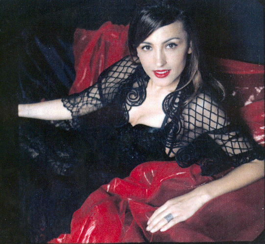 Flet Nëna e Simakut: Artist më të mëdhenj se Gjergj Leka e kanë vlerësuar Parashqevinë