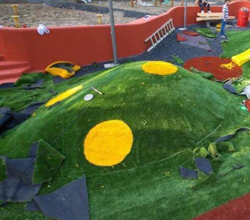 POPULLORE/Bar mbi beton në park