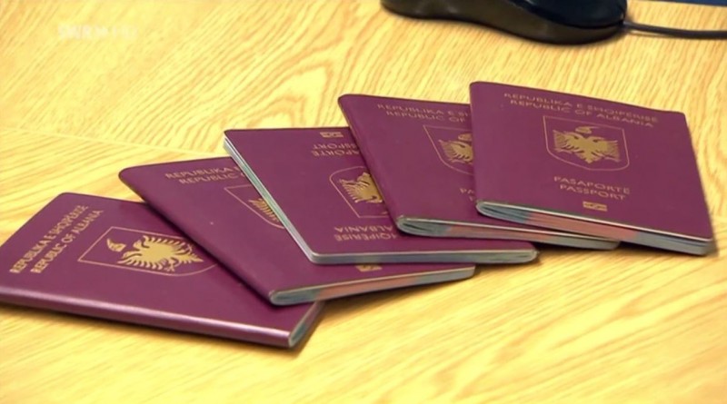 Gabim në aplikimin e pasaportave për 156 mijë fëmijë, riaplikimi për korrigjim