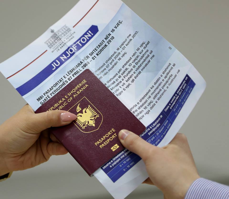 Pasaportat 10 vjeçare për 16 vjeçarët, afat deri në 31 korrik 2016