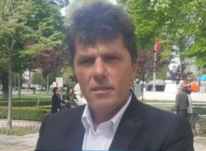 EMRI/ E kandidojnë për deputet pa dëshirë, jep dorëheqjen