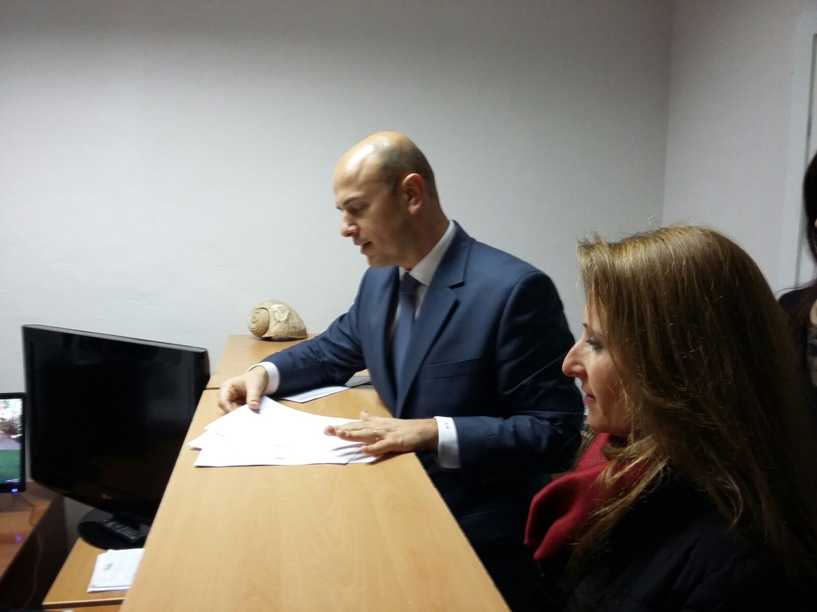 PD dorëzon në KQZ 3 kërkesa për referendume