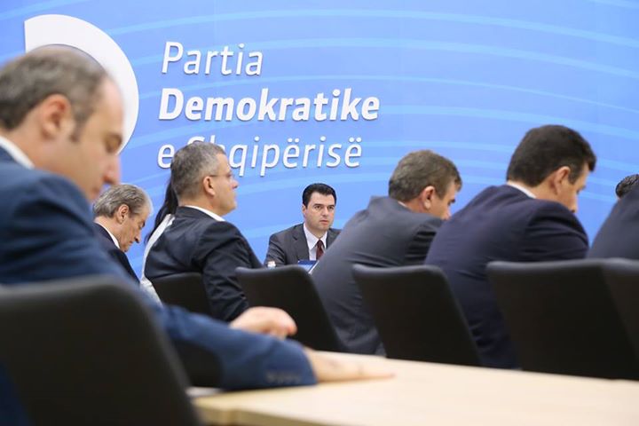 Debati në PD, përfshihen Basha, Ruli, Imami, Berisha, Bregu, Spaho dhe Paloka