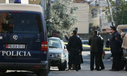 Kapen 3 pengmarrësit e Ylber Kerës?!